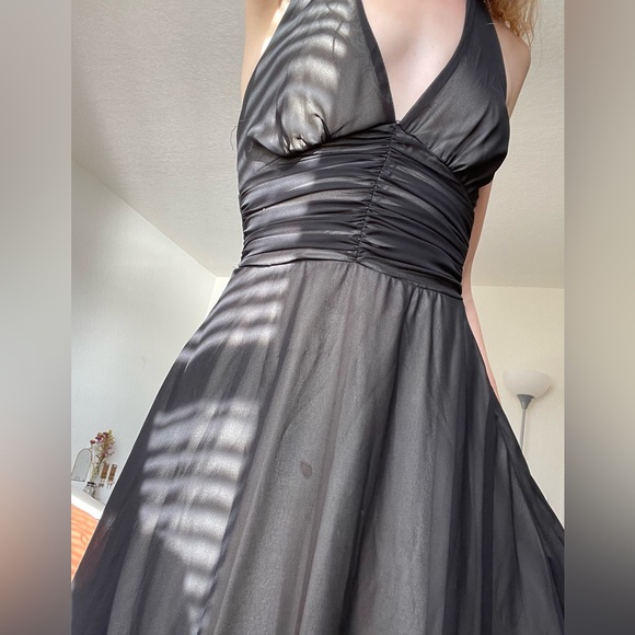 Vintage Alyn Paige little black dress - Picture 4 of 5